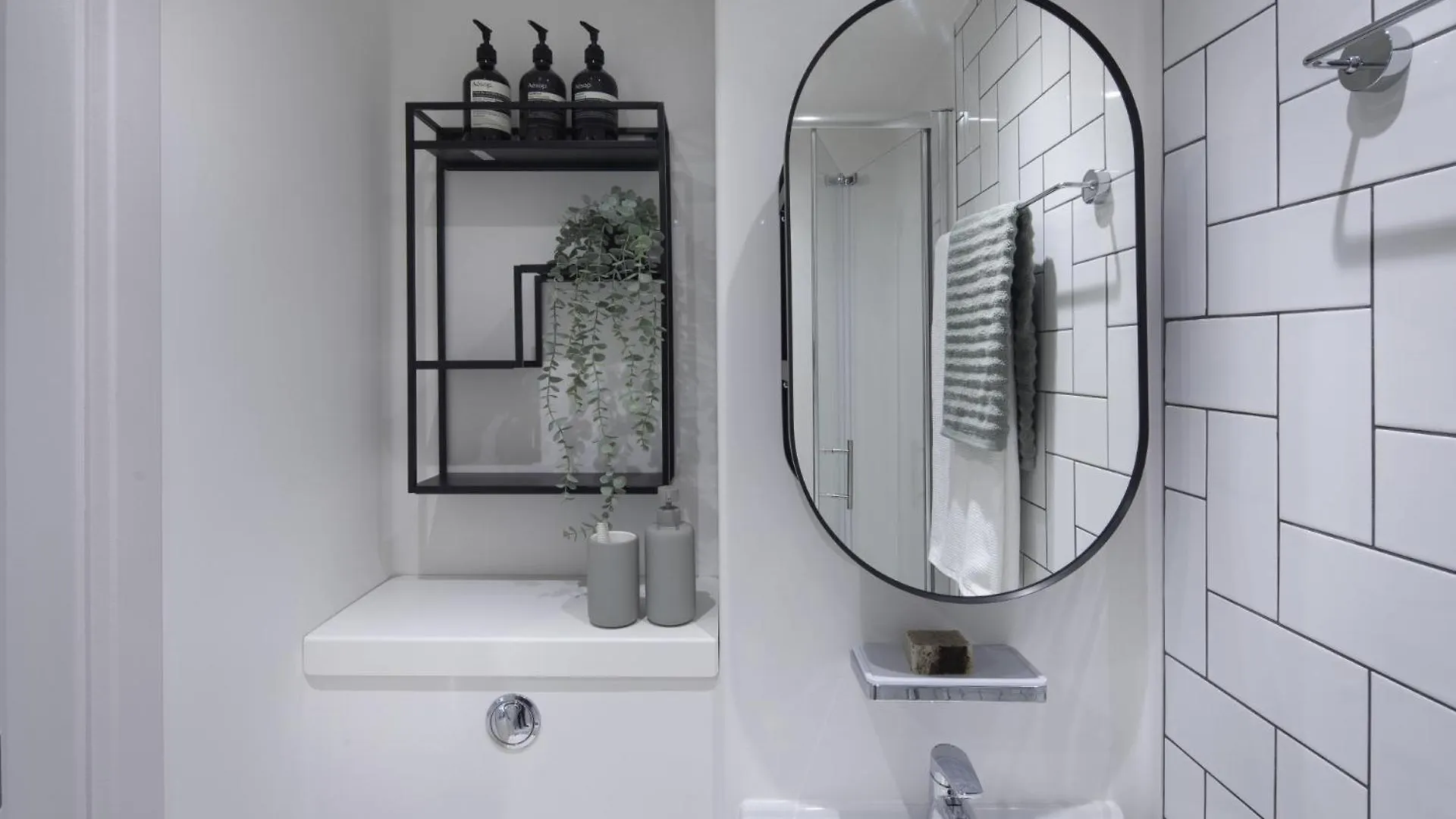 公寓 Modern Studios With Kitchen & Ensuite In Central 爱丁堡 英国
