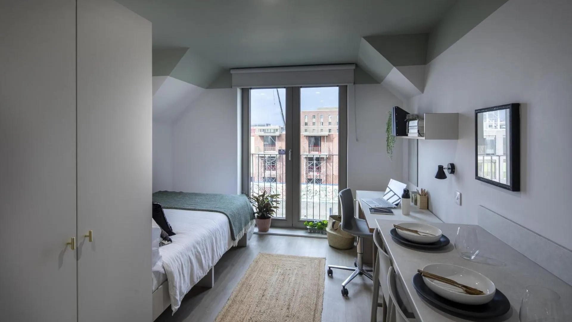 Modern Studios With Kitchen & Ensuite In Central 爱丁堡
